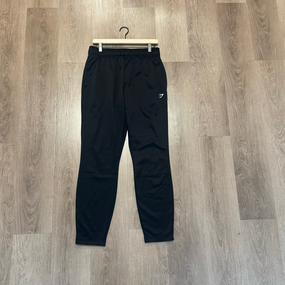 Men’s gym, shark black sweatpants size medium
